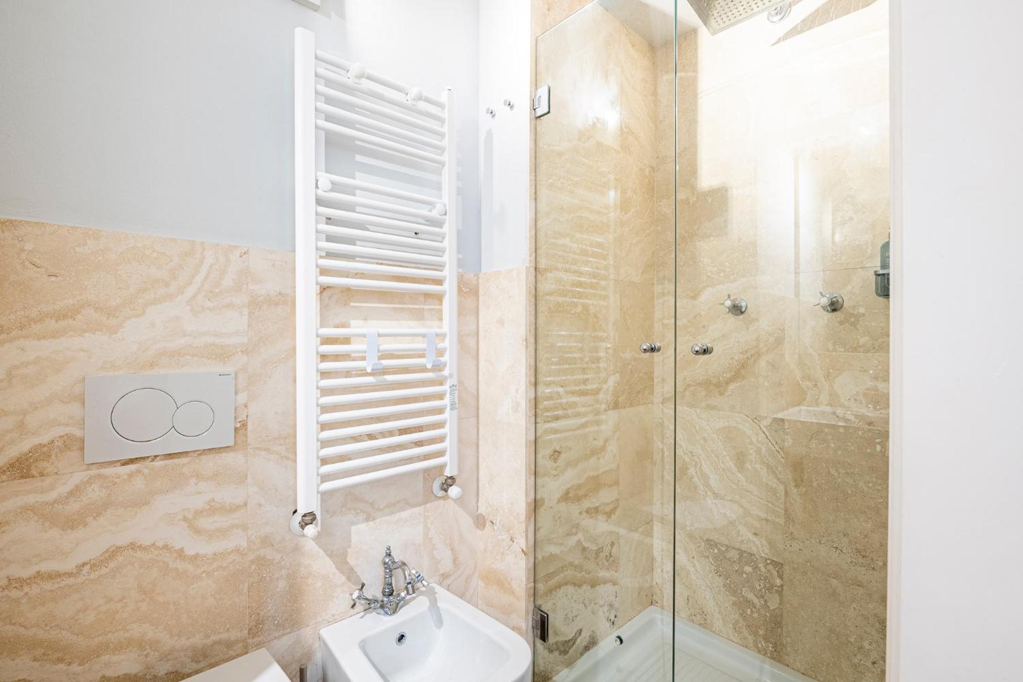 Suite In Pz. Michelangelo: Due Camere Con Due Bagni Firenze Bagian luar foto