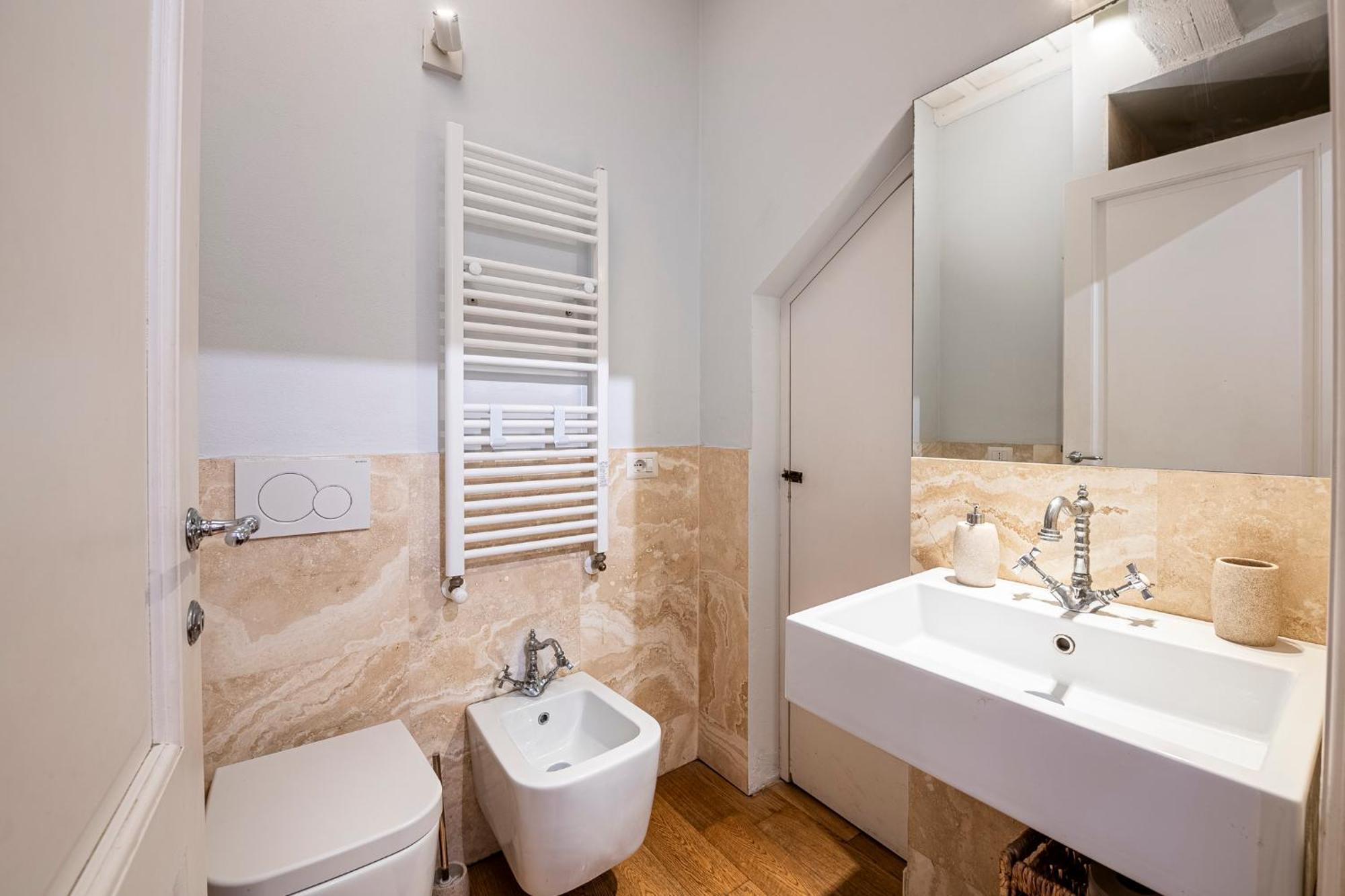 Suite In Pz. Michelangelo: Due Camere Con Due Bagni Firenze Bagian luar foto