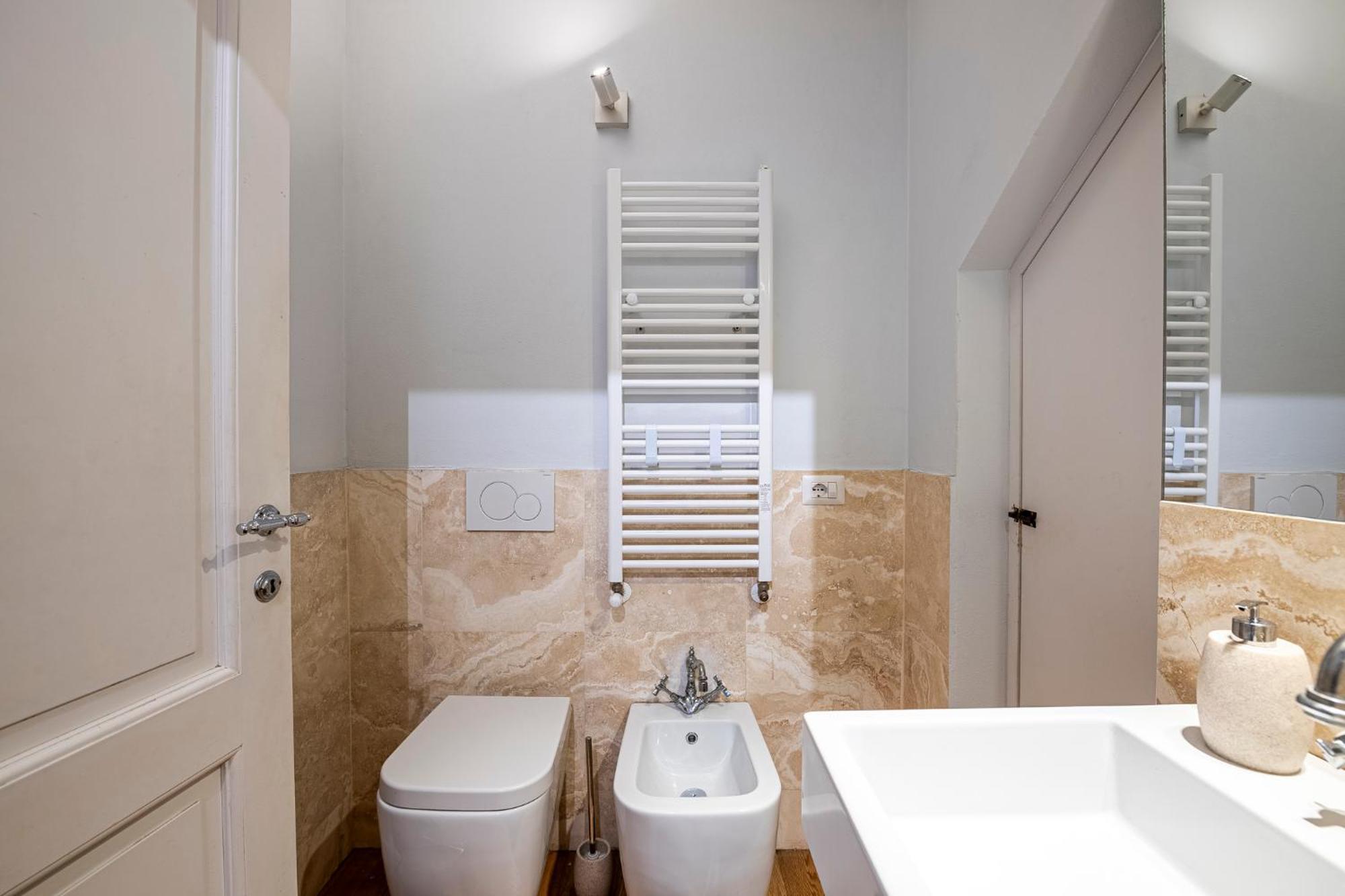 Suite In Pz. Michelangelo: Due Camere Con Due Bagni Firenze Bagian luar foto